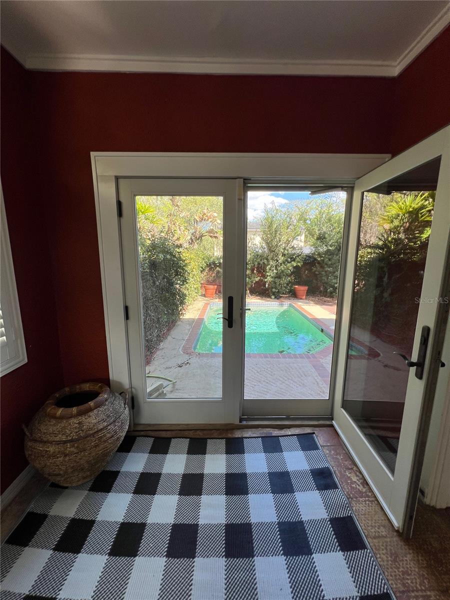 COLLEGE PLACE REP - Residential