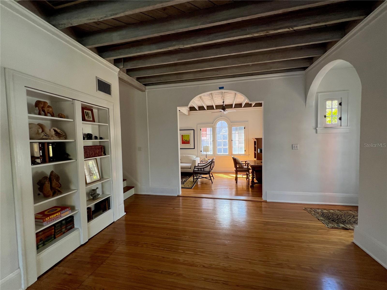 COLLEGE PLACE REP - Residential