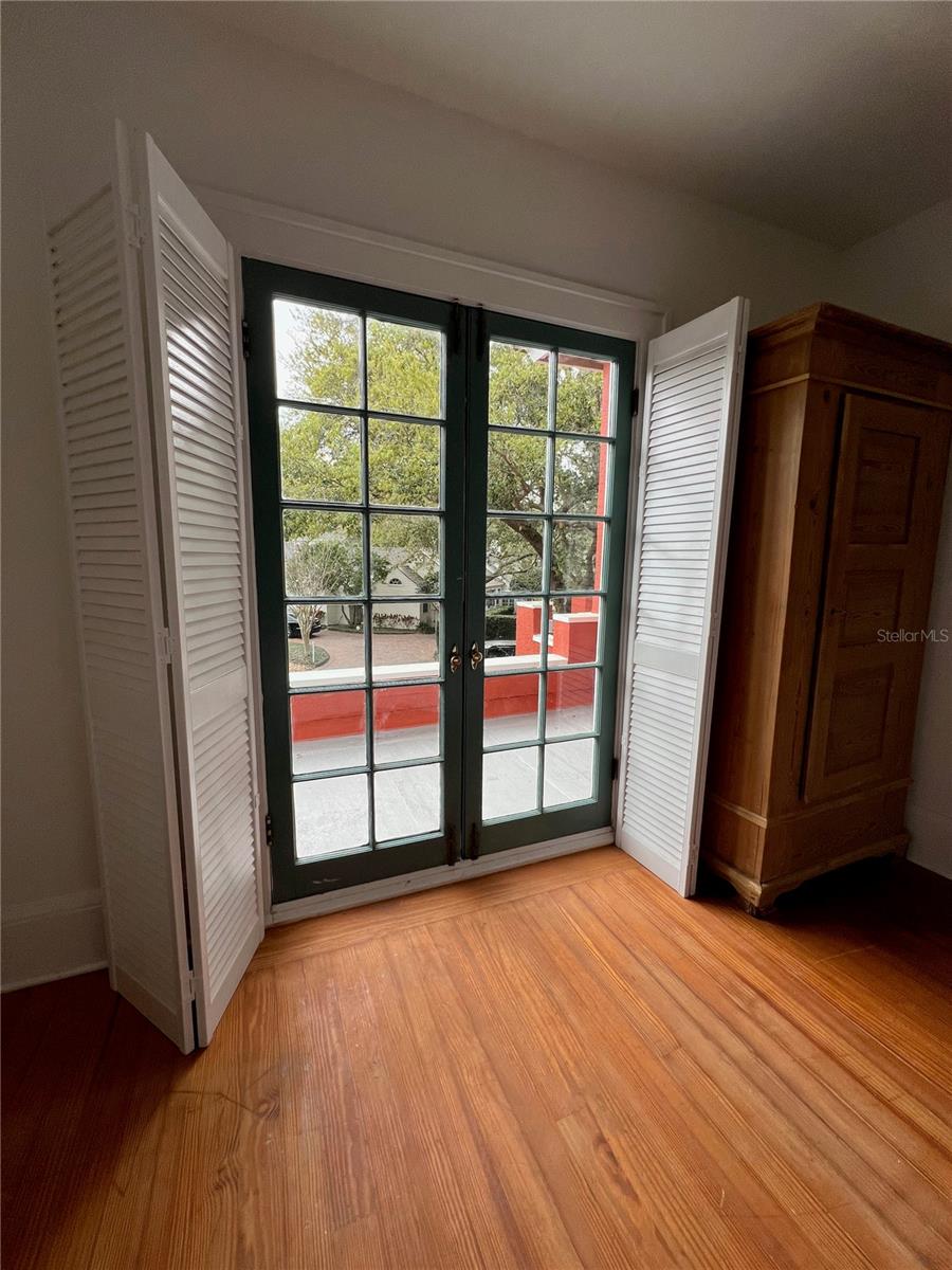 COLLEGE PLACE REP - Residential