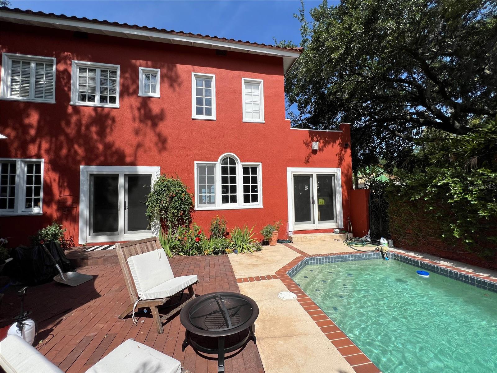 COLLEGE PLACE REP - Residential