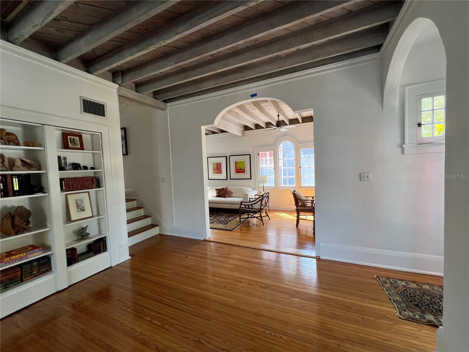 COLLEGE PLACE REP - Residential