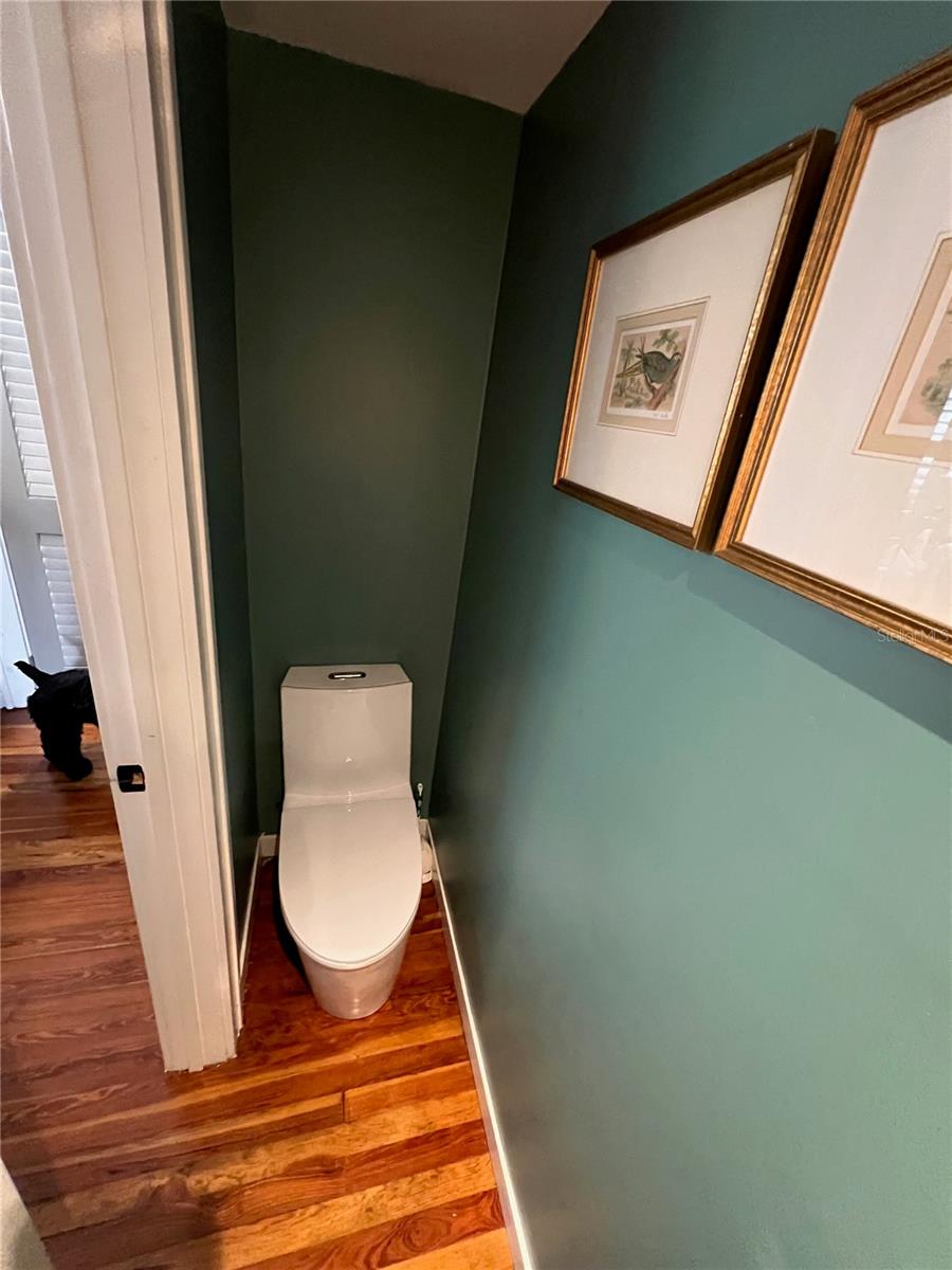 COLLEGE PLACE REP - Residential