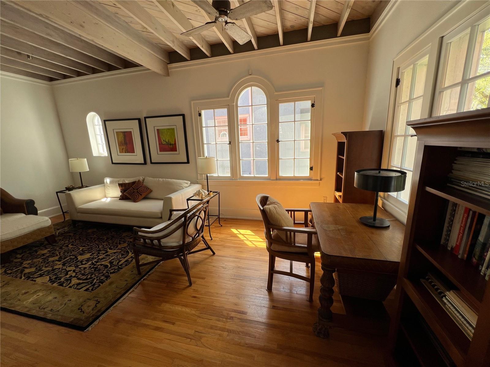 COLLEGE PLACE REP - Residential