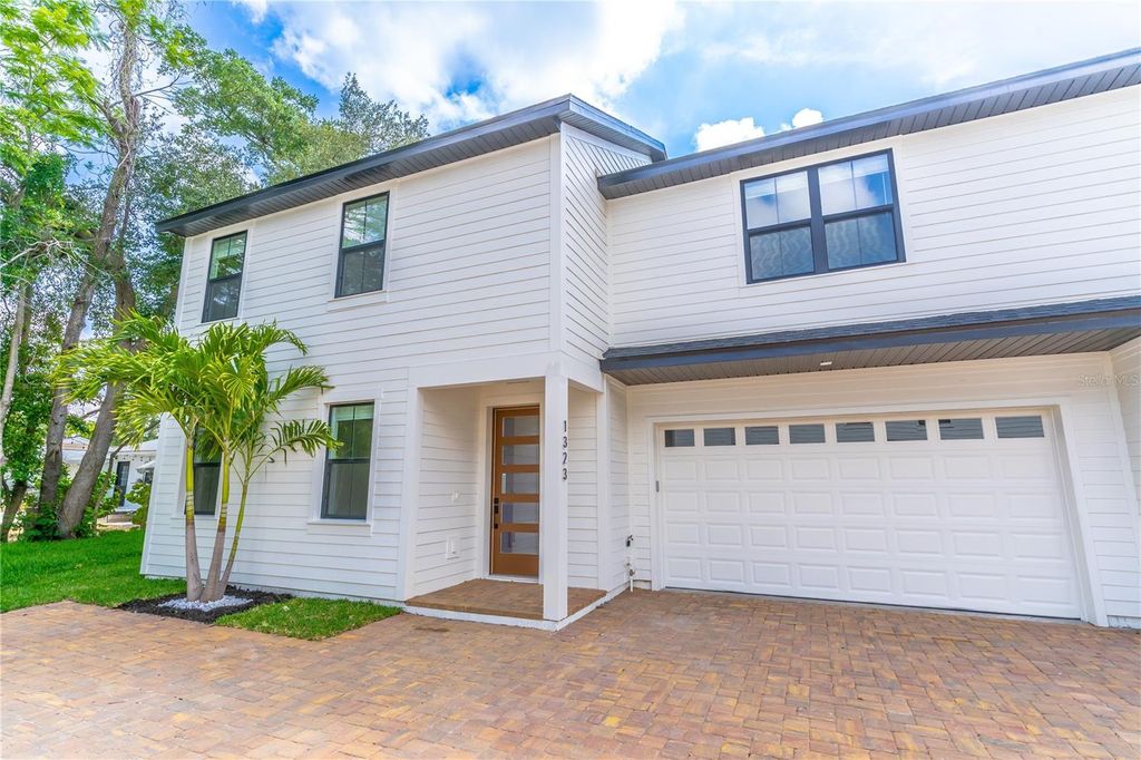 Photo of 1323 Weber Street, Orlando, FL 32803 (MLS # O6354621)