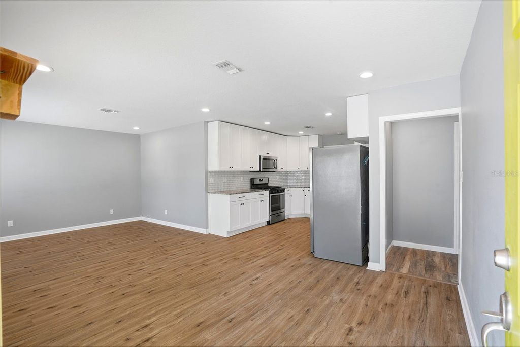 Photo of 5127 4th Avenue S, St Petersburg, FL 33707 (MLS # TB8505839)