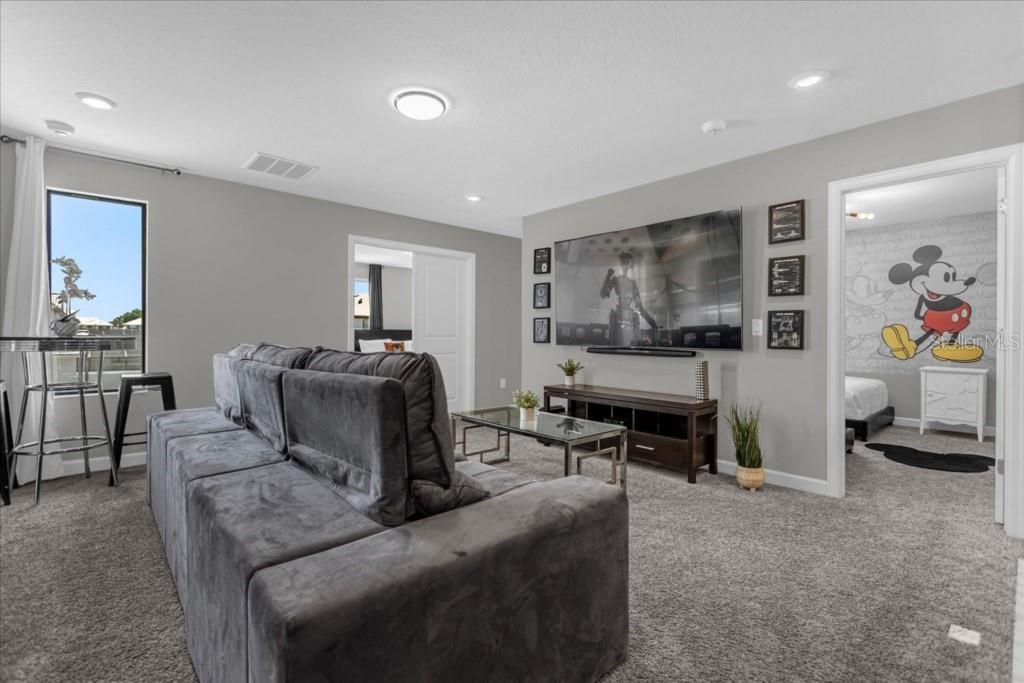 STOREY LAKE PH 3 - Residential