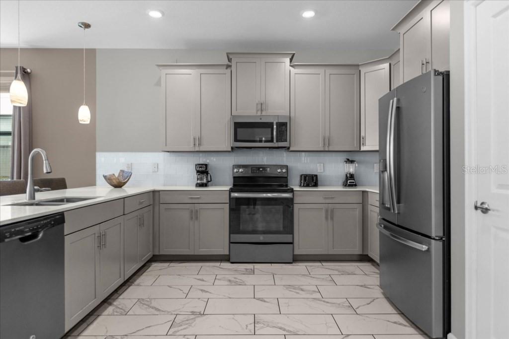 STOREY LAKE PH 3 - Residential