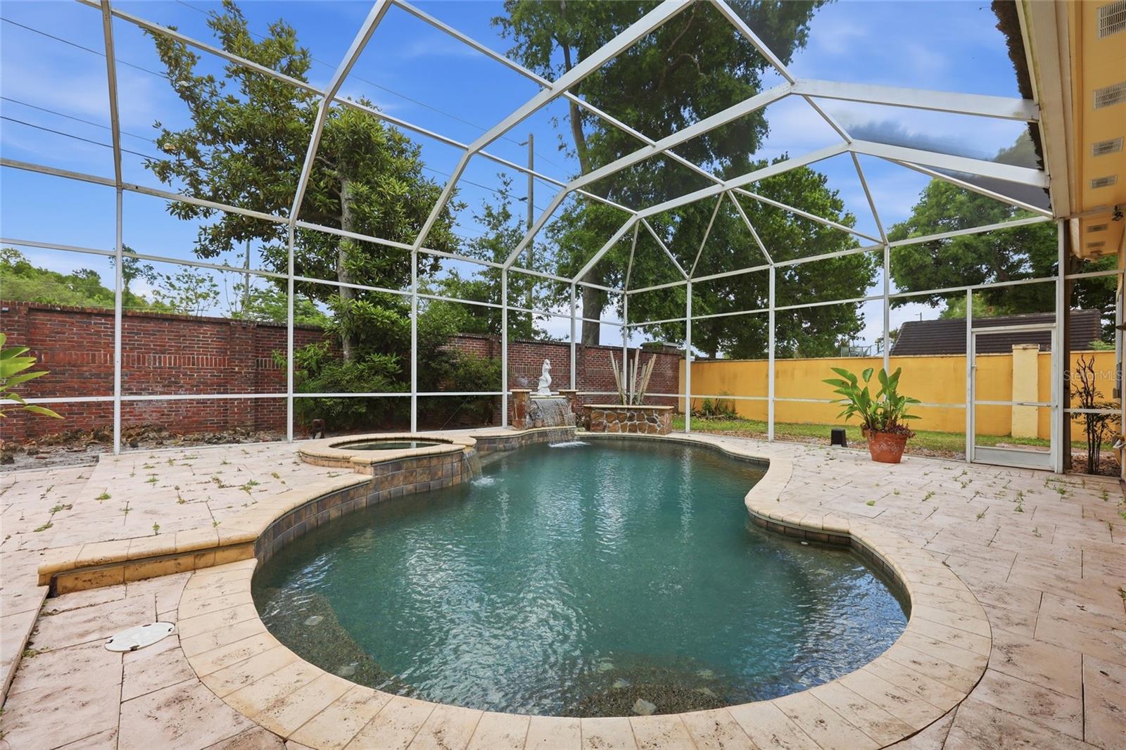 PARK SPGS - Residential