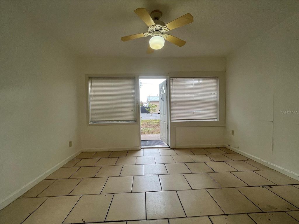 Photo of 720 22nd Avenue W, Bradenton, FL 34205 (MLS # A4693697)