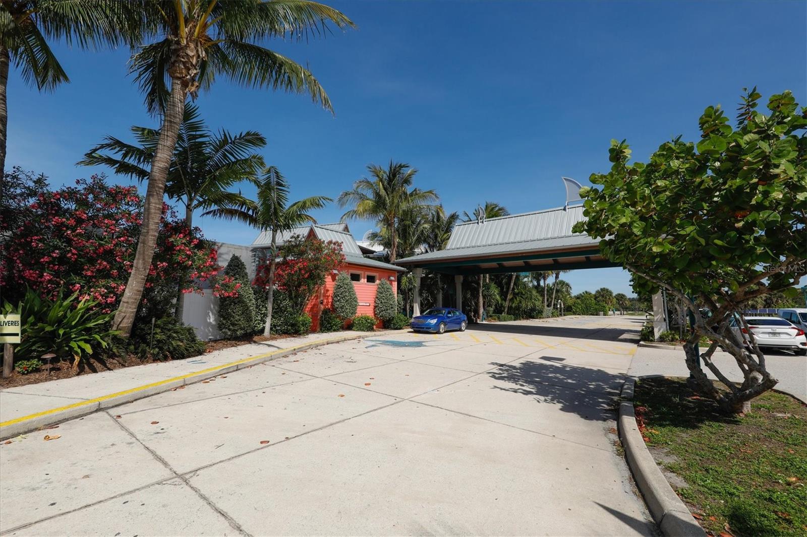 SOUTH VENICE - Residential