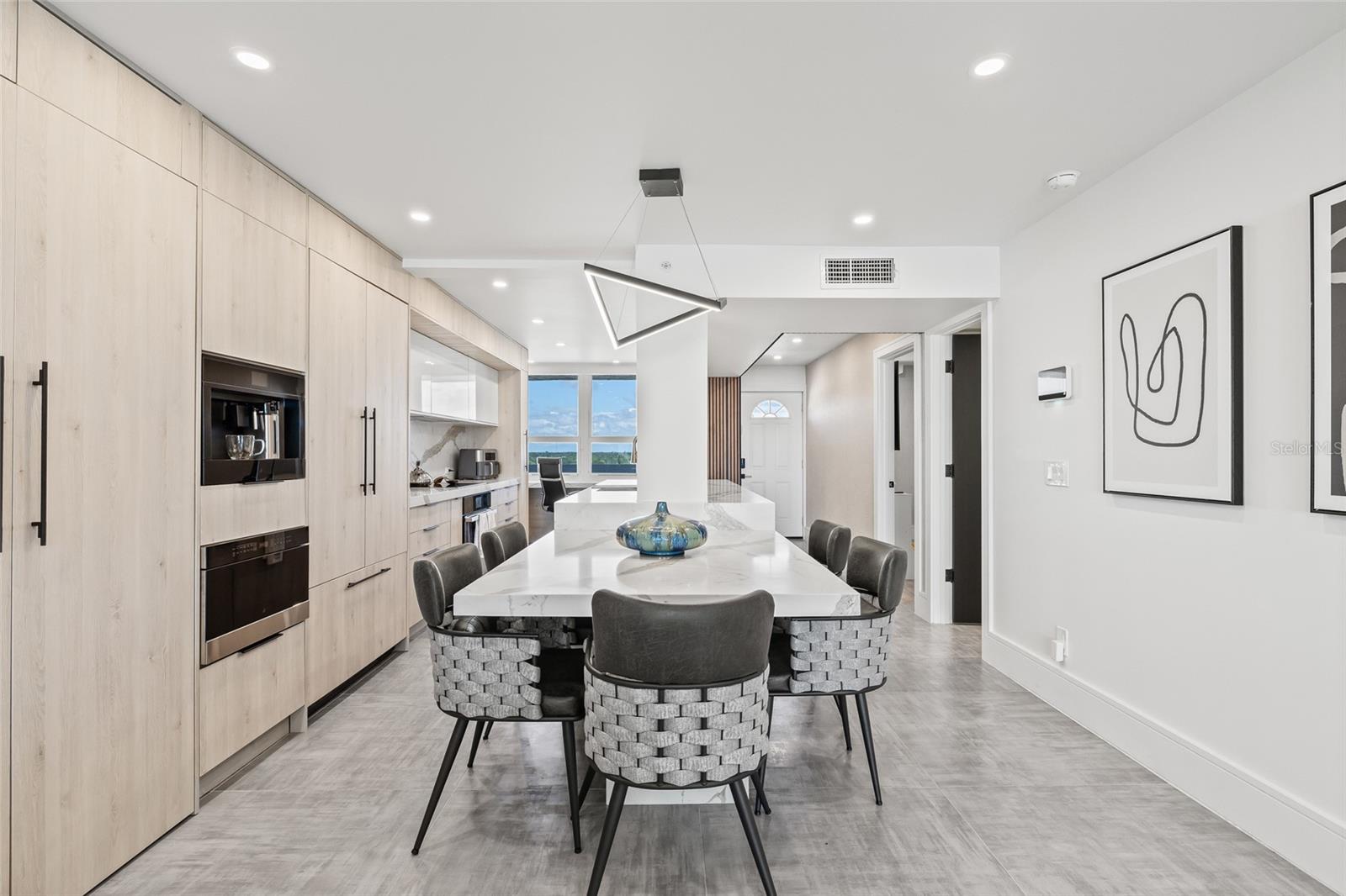 REDINGTON TOWERS 3 CONDO - Residential