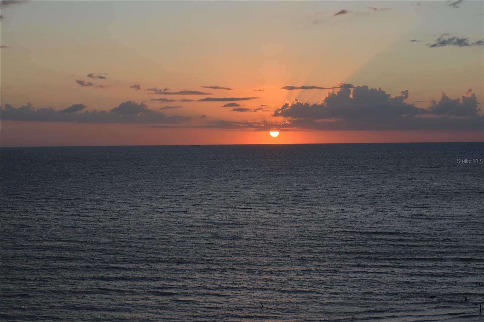 REDINGTON TOWERS 3 CONDO - Residential