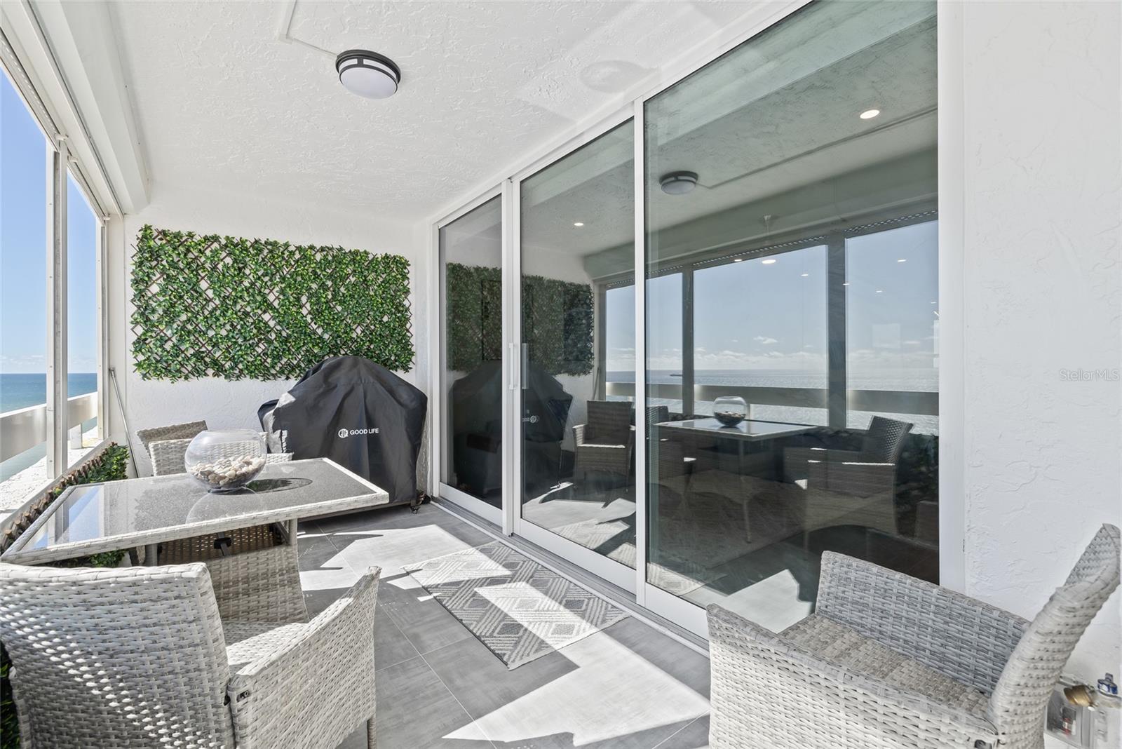 REDINGTON TOWERS 3 CONDO - Residential