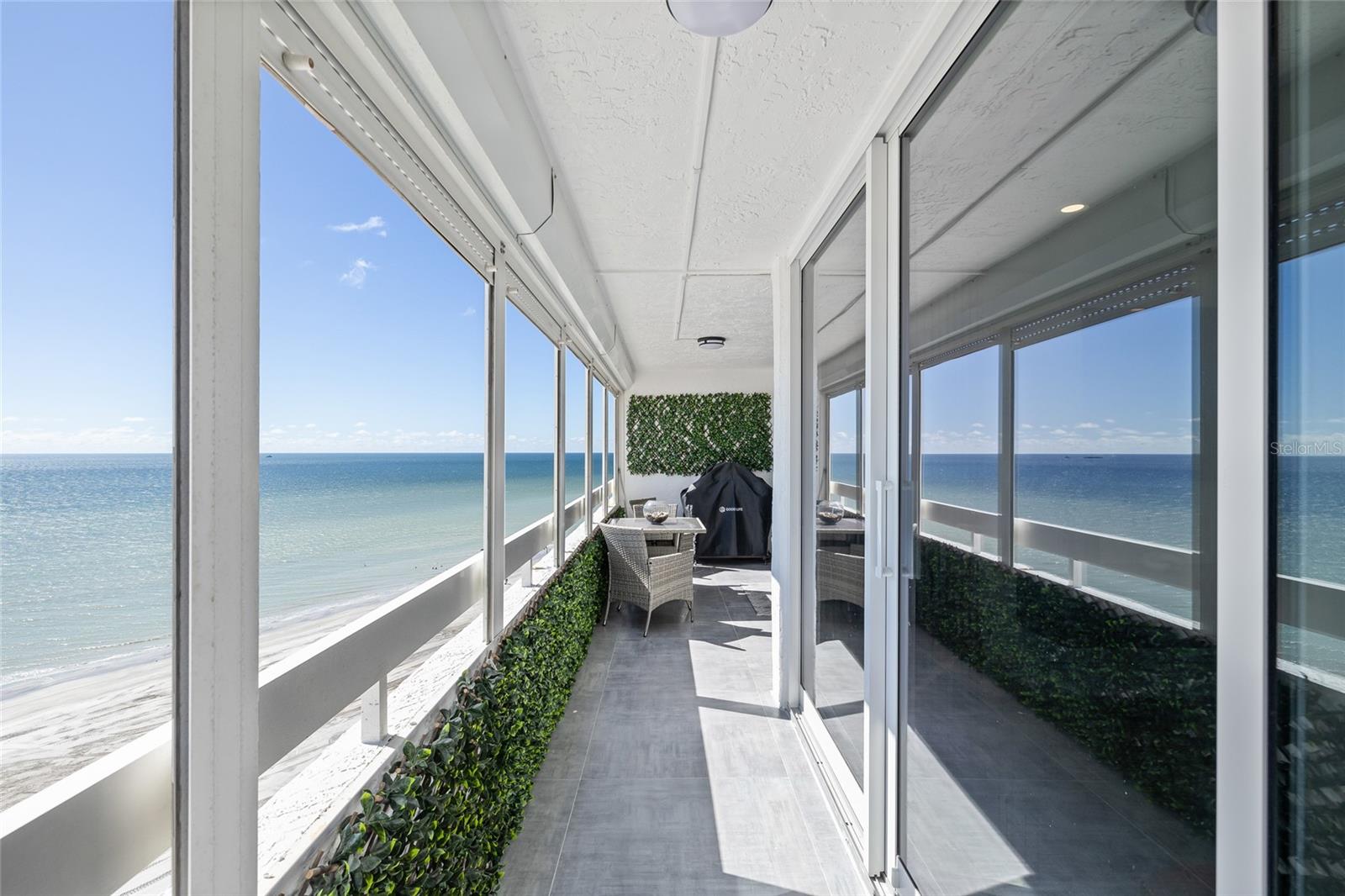 REDINGTON TOWERS 3 CONDO - Residential