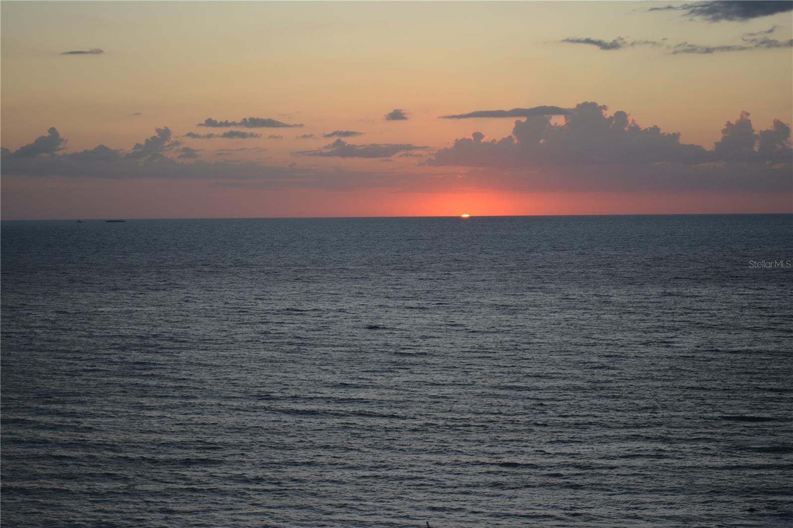 REDINGTON TOWERS 3 CONDO - Residential