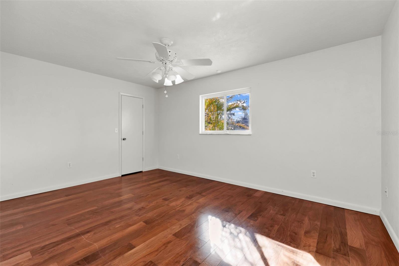 DALELAKE ESTATES - Residential