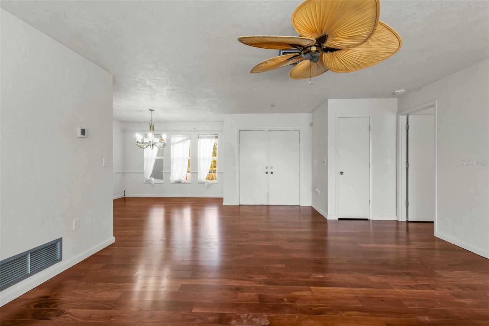 DALELAKE ESTATES - Residential