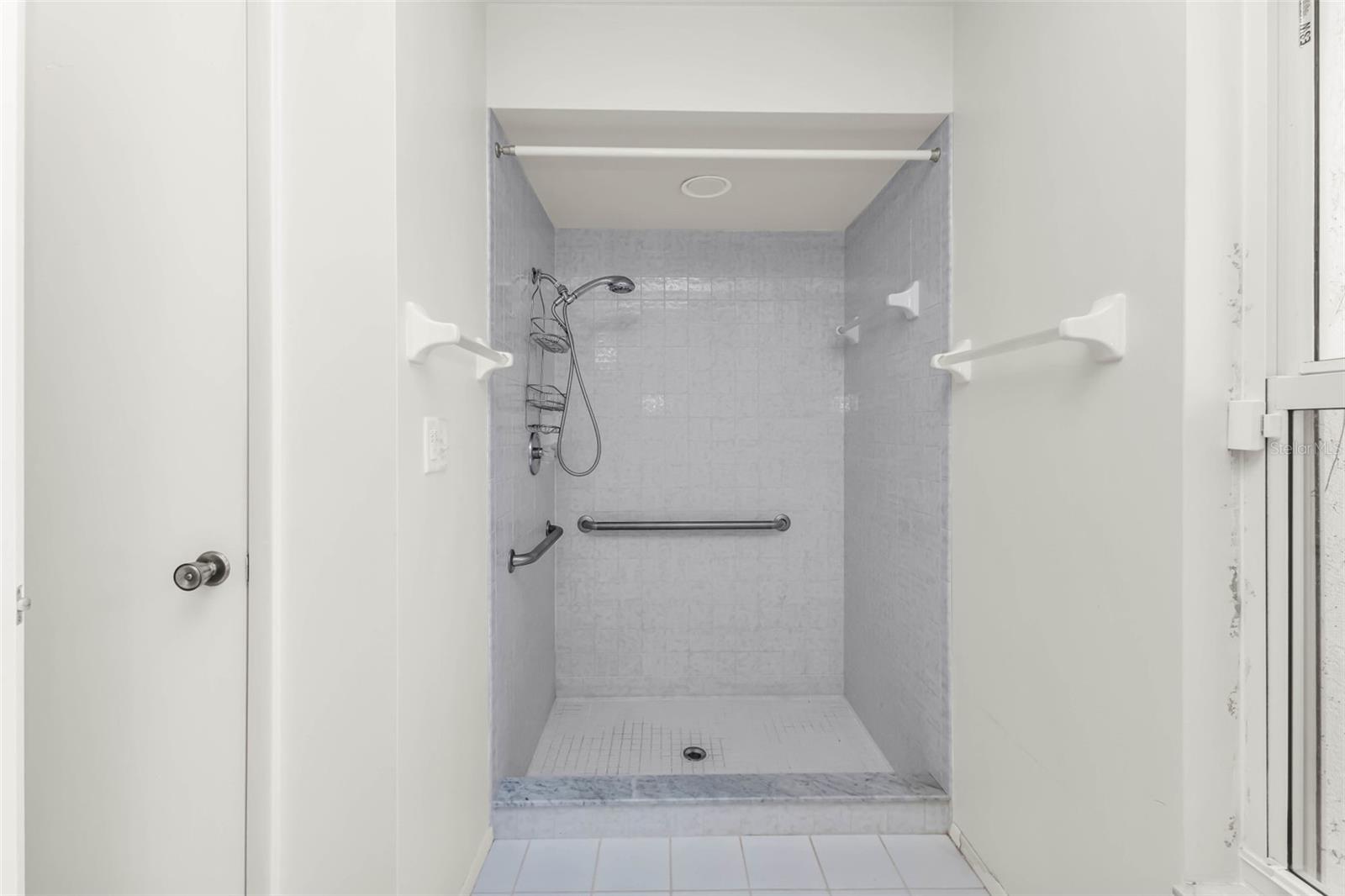 DALELAKE ESTATES - Residential