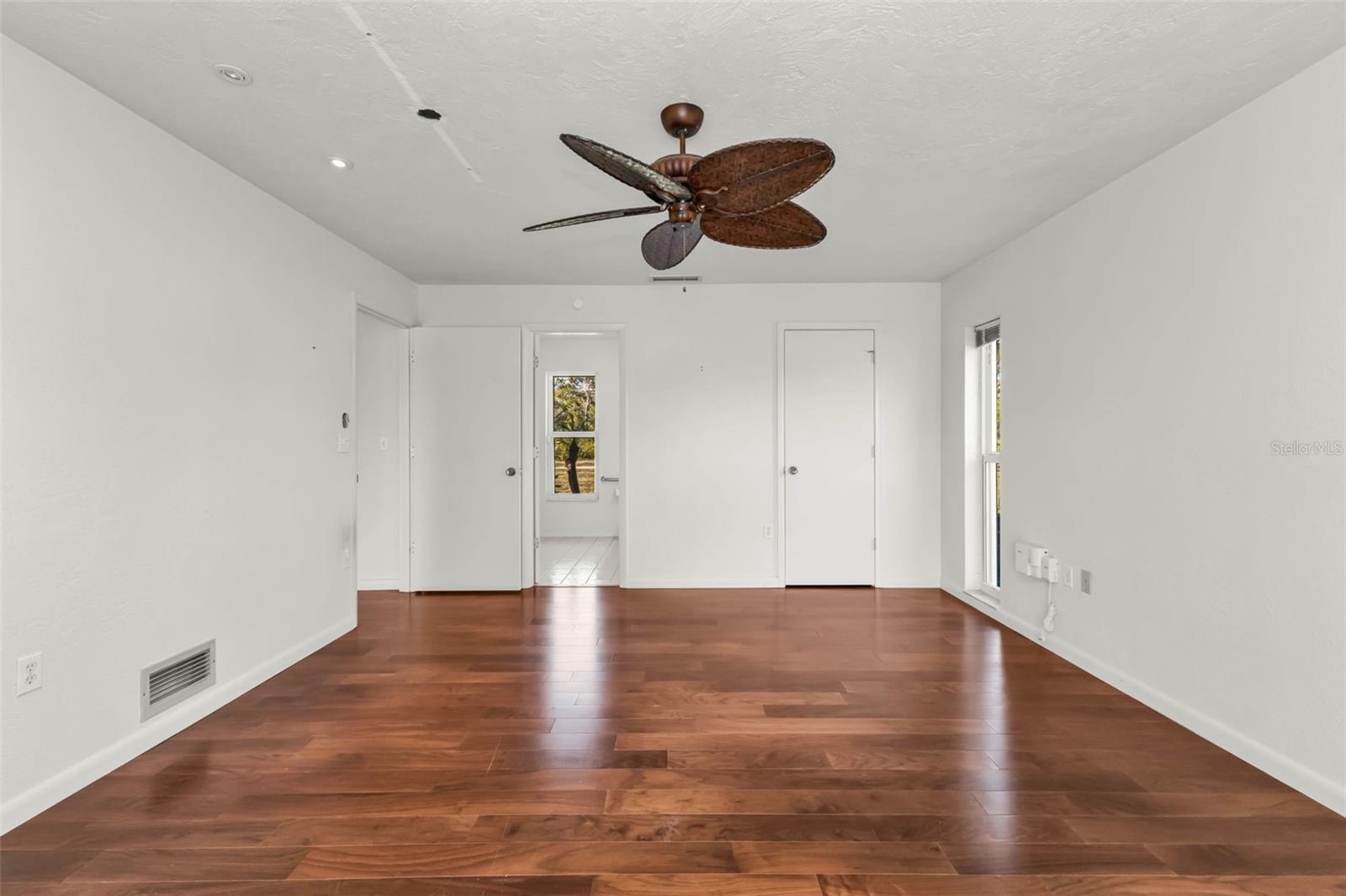 DALELAKE ESTATES - Residential