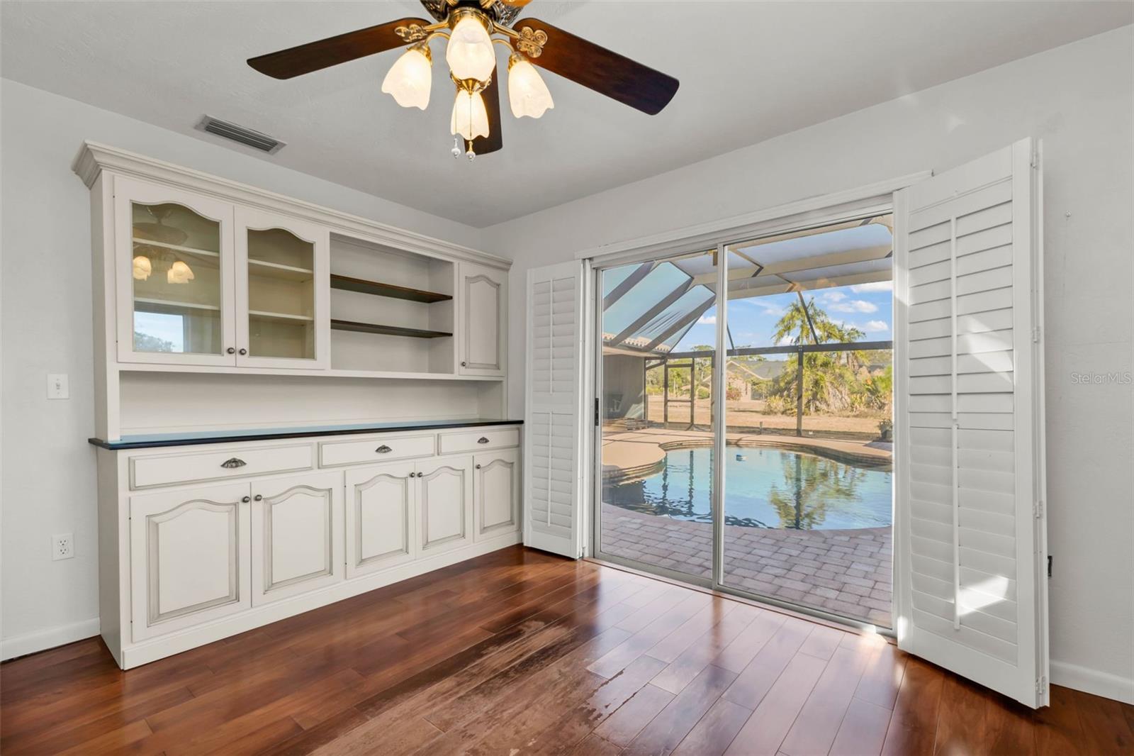 DALELAKE ESTATES - Residential