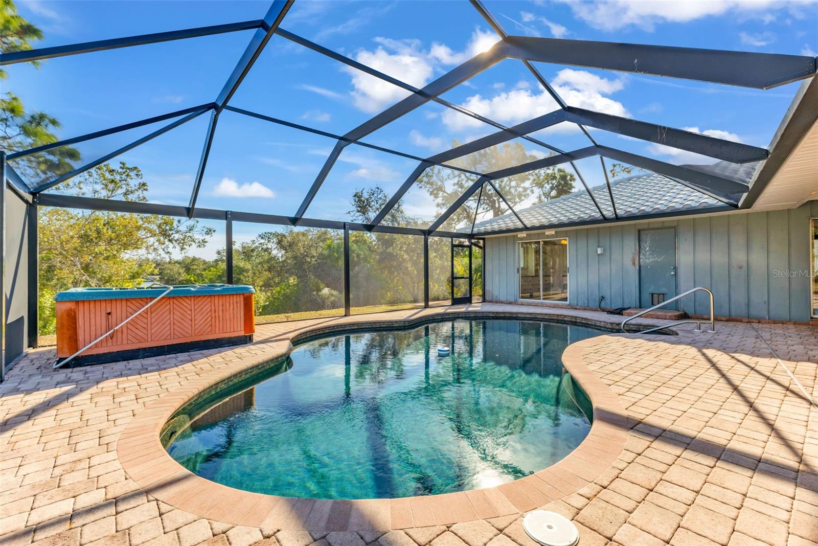 DALELAKE ESTATES - Residential