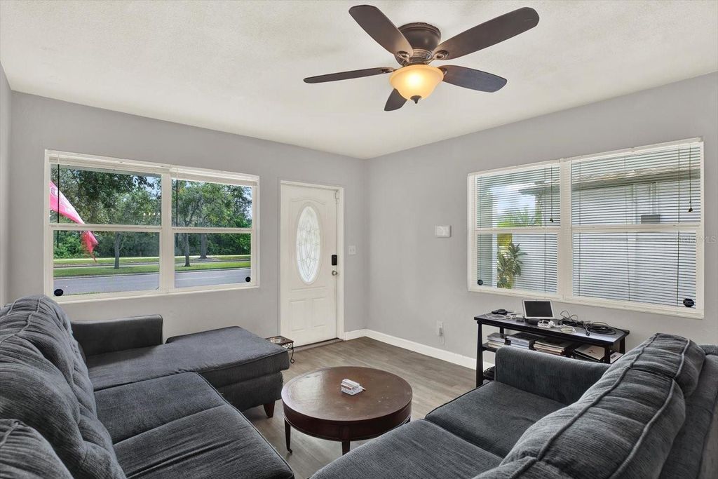 Photo of 727 54th Avenue N, St Petersburg, FL 33703 (MLS # TB8436182)