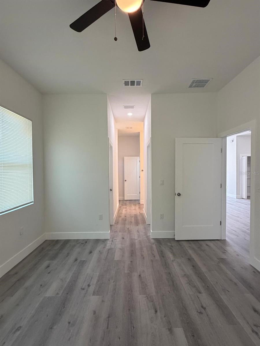 ROTONDA LAKES - Residential