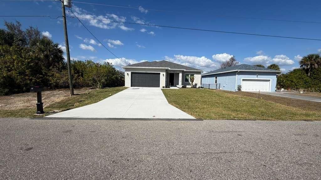 Photo of 122 Naomi Pl, Rotonda West, FL 33947 (MLS # S5146824)