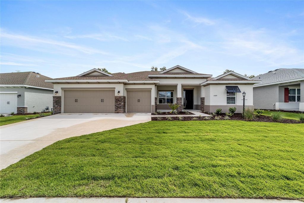 Photo of 10389 SW 105th Court, Ocala, FL 34481 (MLS # OM711411)