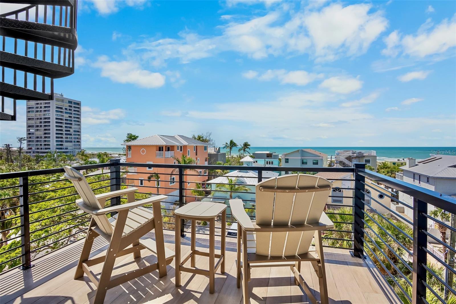 MIRA MAR BEACH - Residential