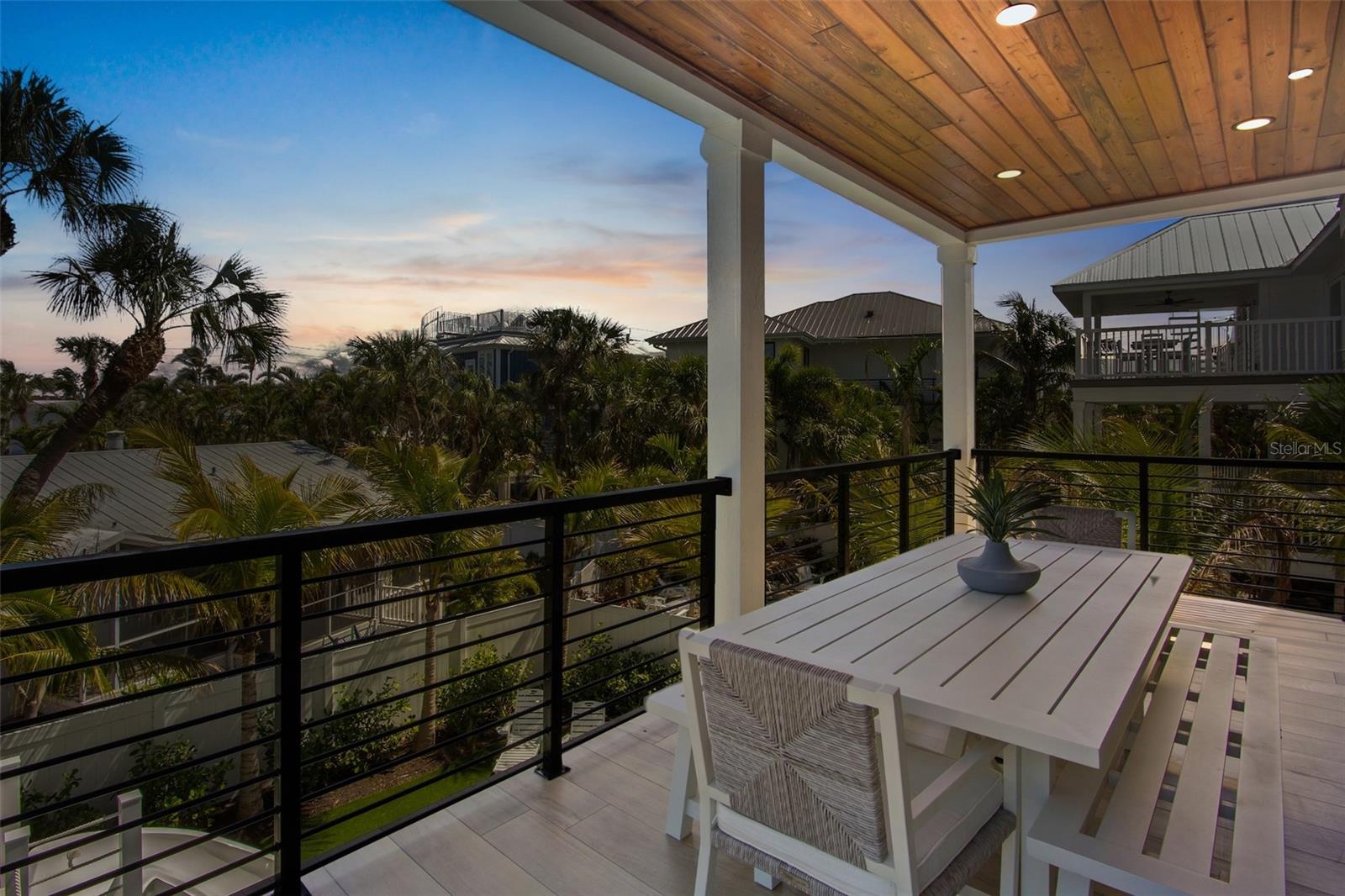 MIRA MAR BEACH - Residential