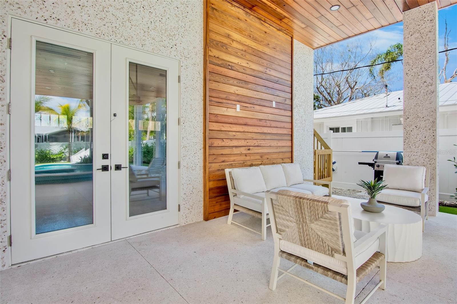 MIRA MAR BEACH - Residential