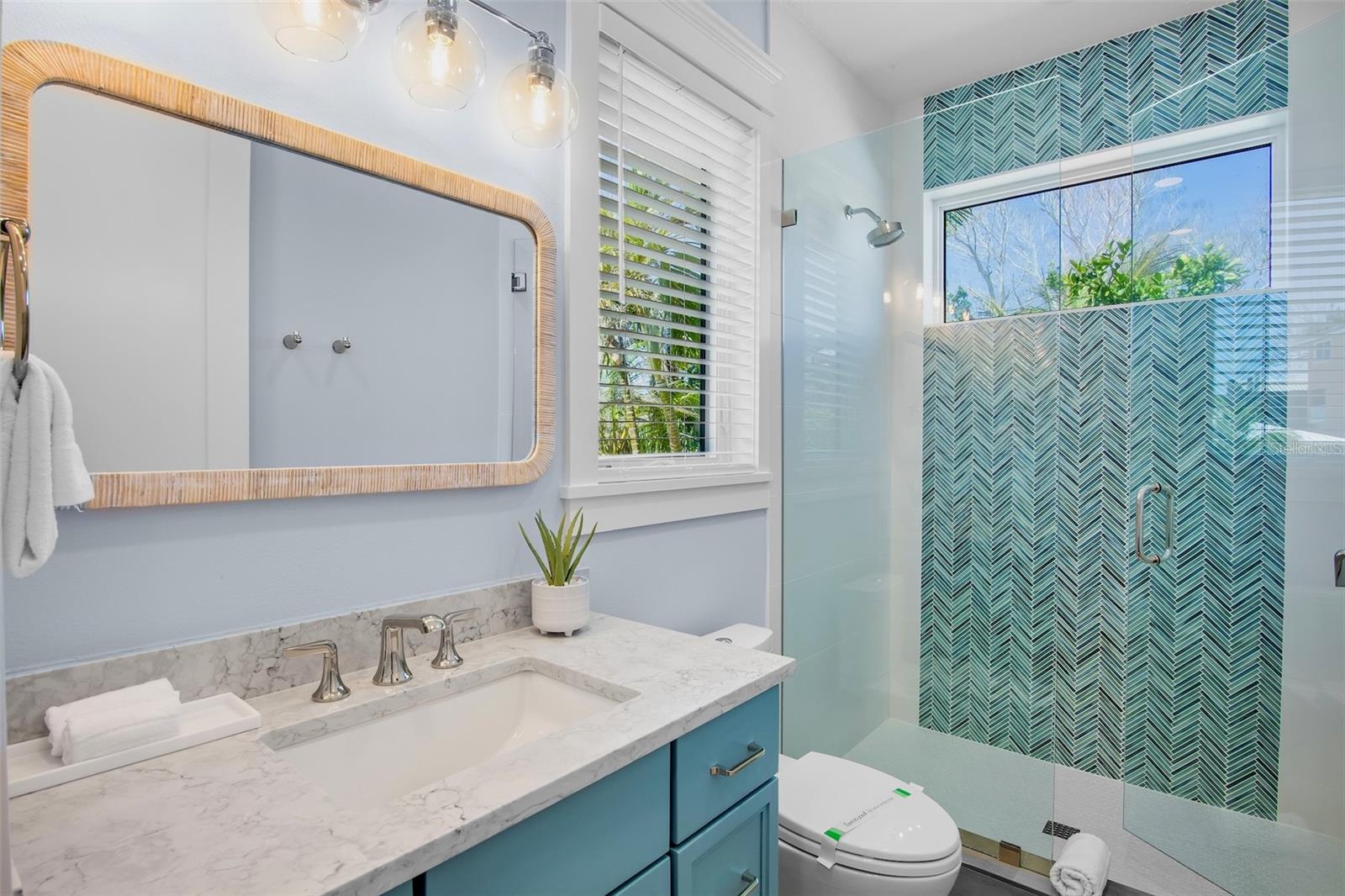 MIRA MAR BEACH - Residential