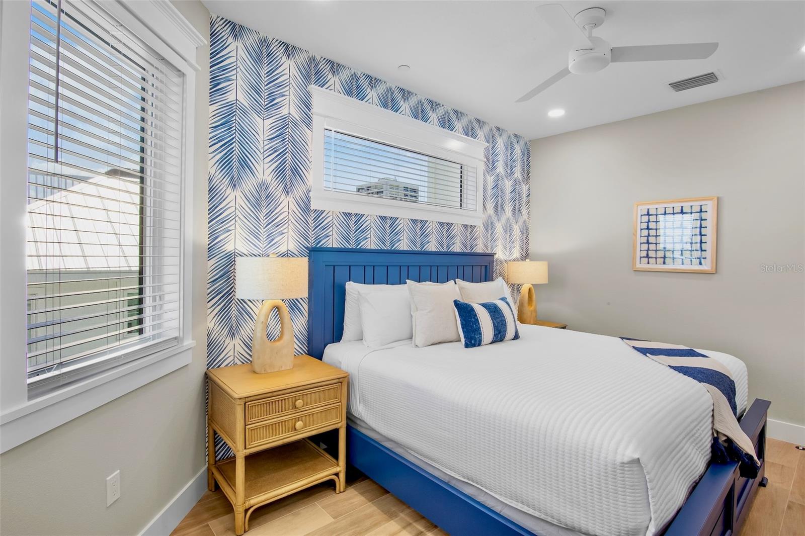 MIRA MAR BEACH - Residential