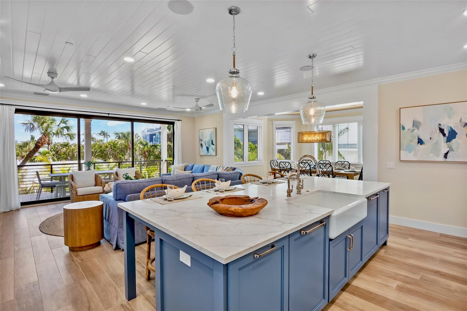 MIRA MAR BEACH - Residential