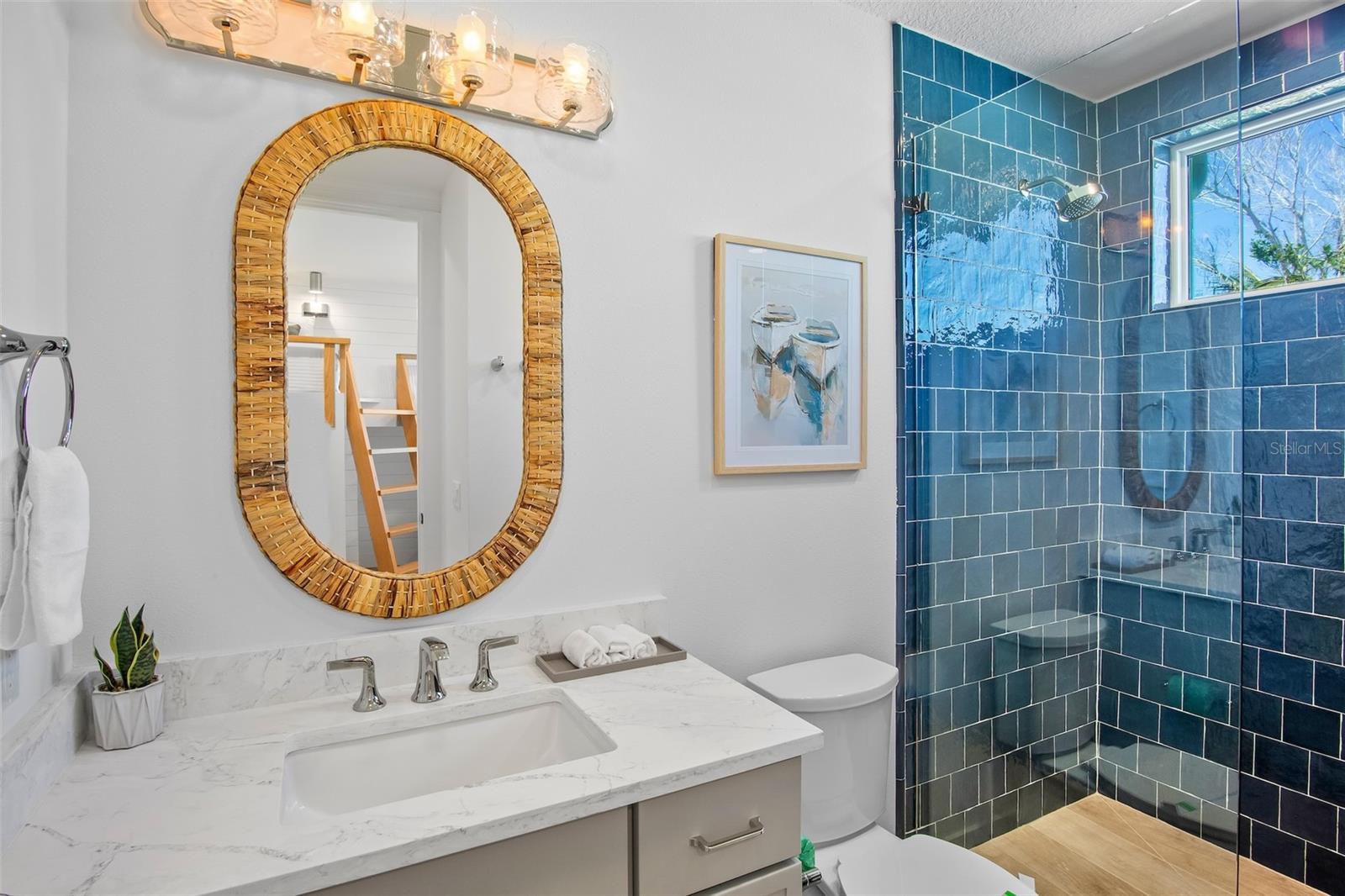 MIRA MAR BEACH - Residential