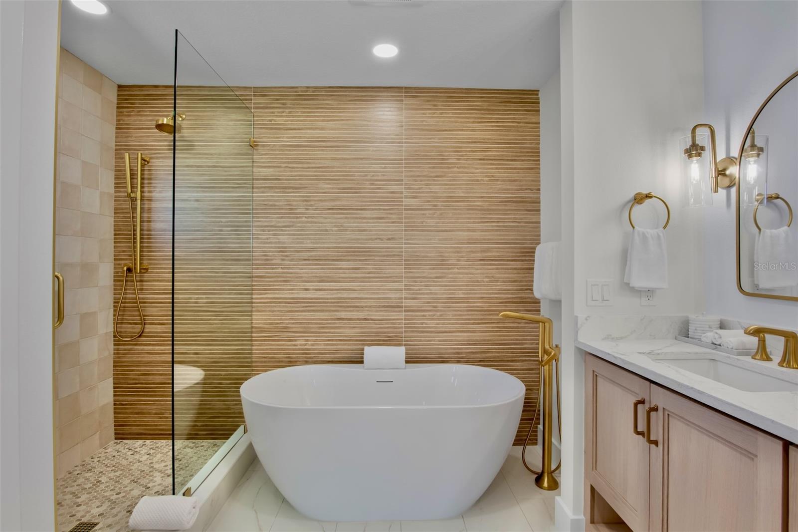 MIRA MAR BEACH - Residential