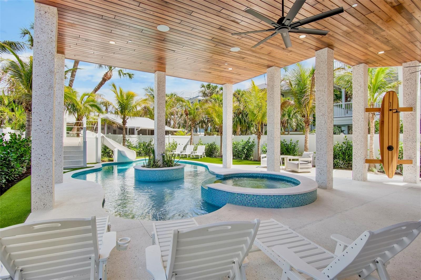 MIRA MAR BEACH - Residential