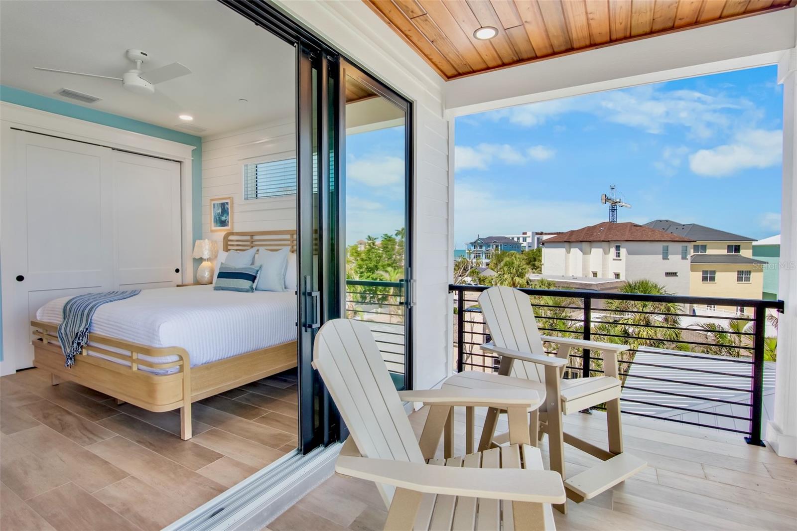 MIRA MAR BEACH - Residential