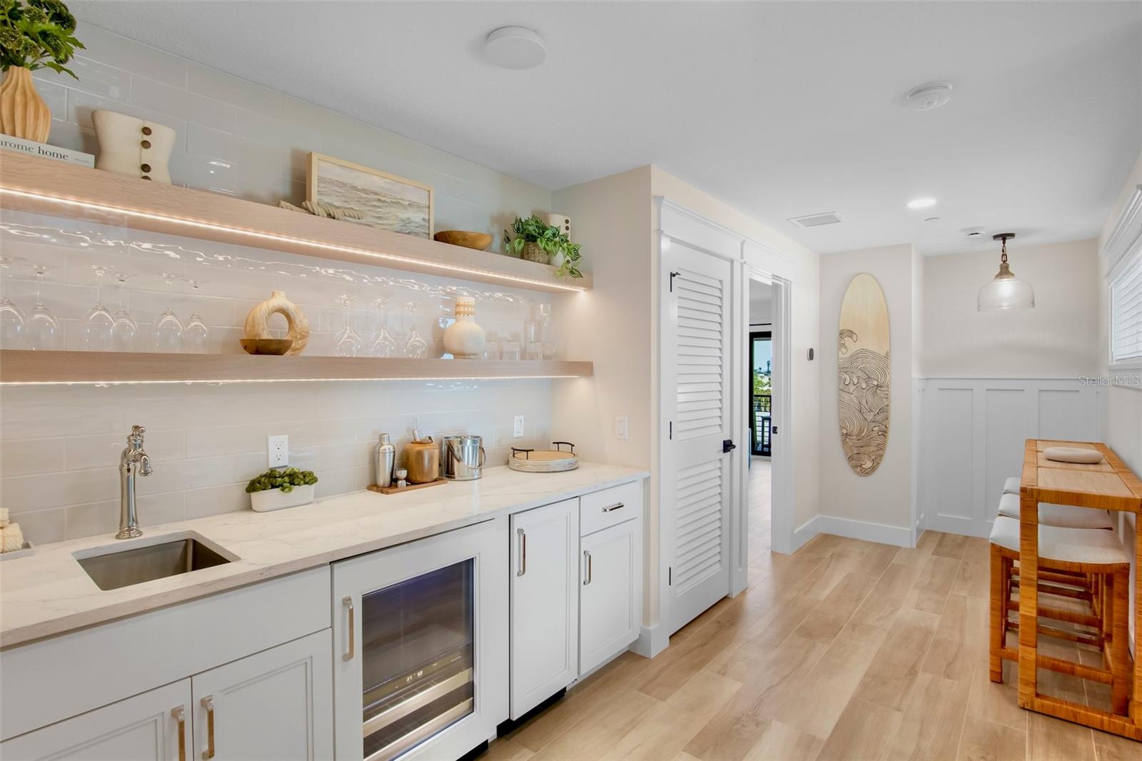 MIRA MAR BEACH - Residential