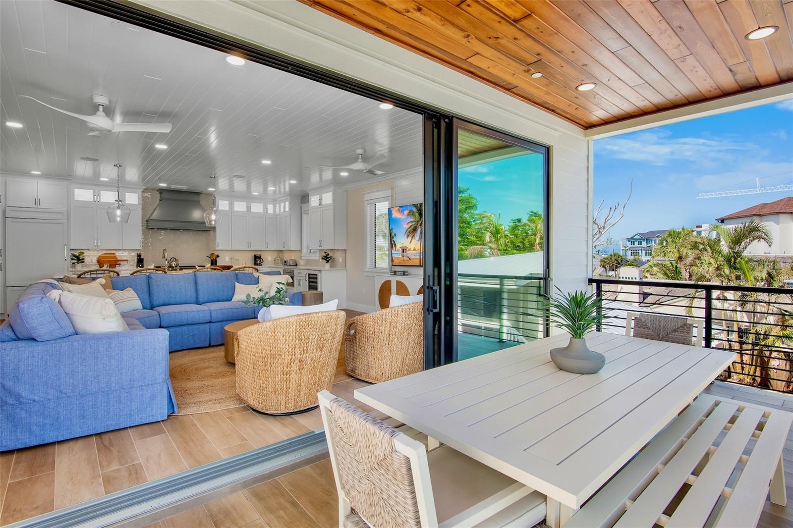 MIRA MAR BEACH - Residential