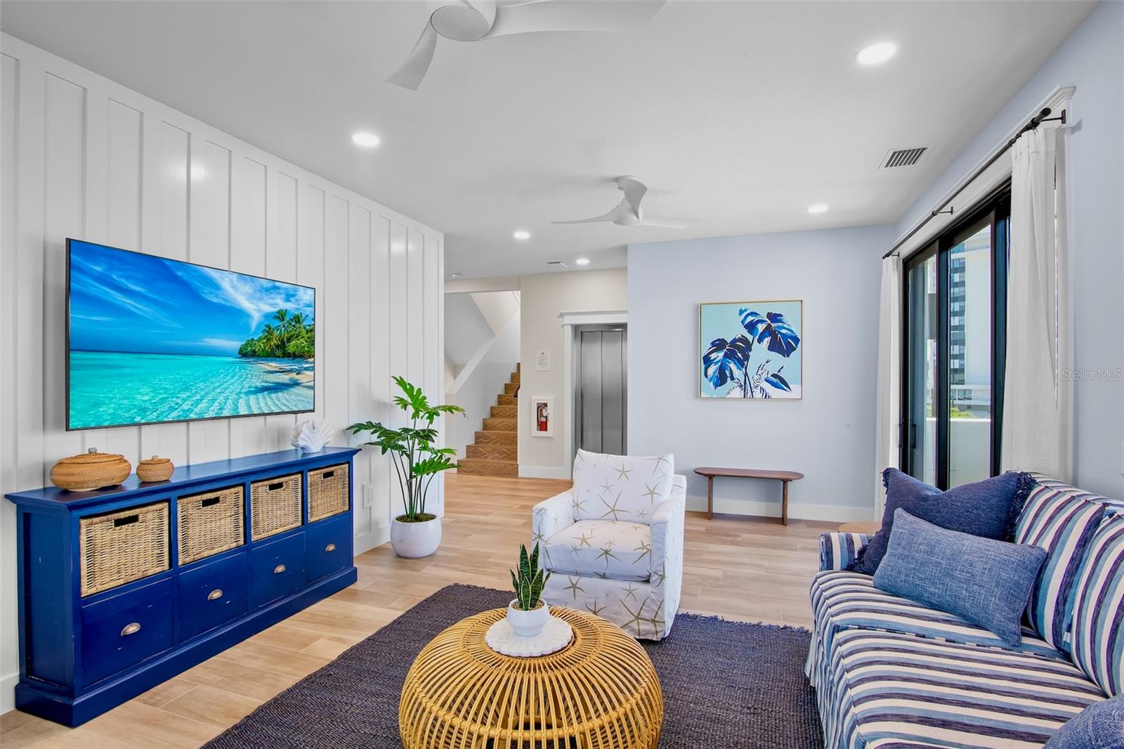 MIRA MAR BEACH - Residential