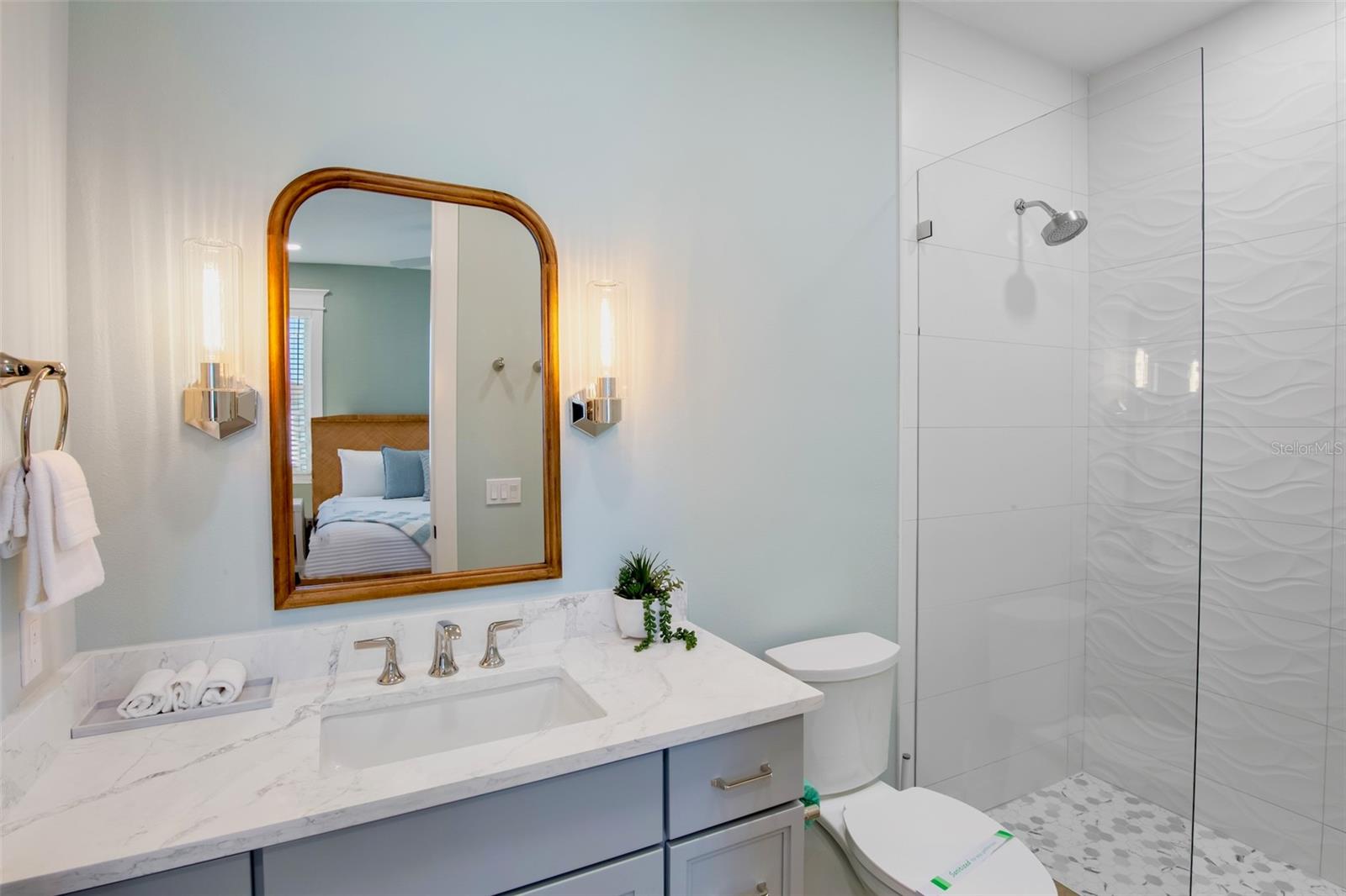 MIRA MAR BEACH - Residential