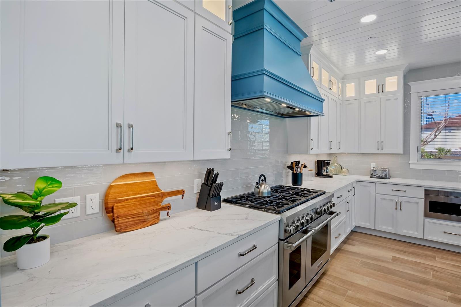 MIRA MAR BEACH - Residential