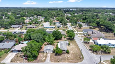 Tiny photo for 2201 Washington Avenue, Eustis, FL 32726 (MLS # O6410137)