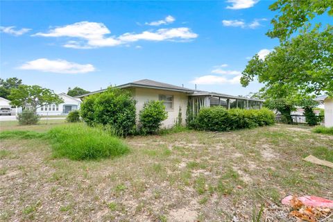 Tiny photo for 2201 Washington Avenue, Eustis, FL 32726 (MLS # O6410137)