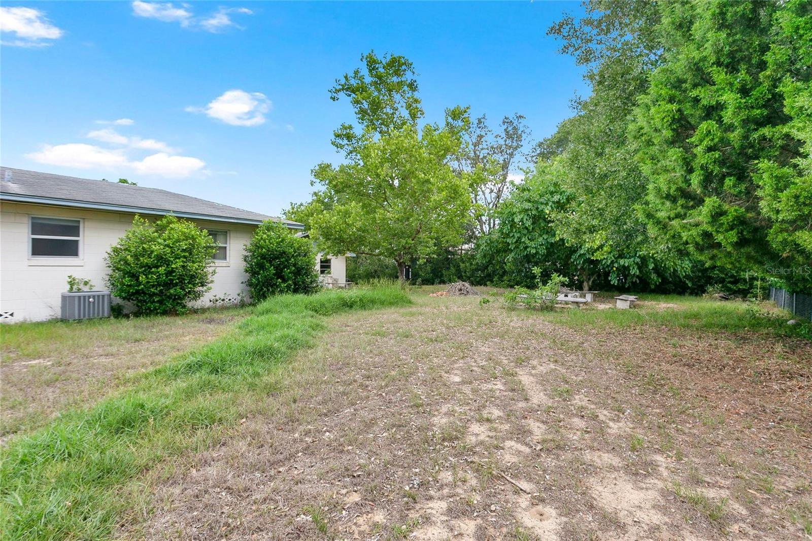 ROLLING ACRES ESTATES - Residential