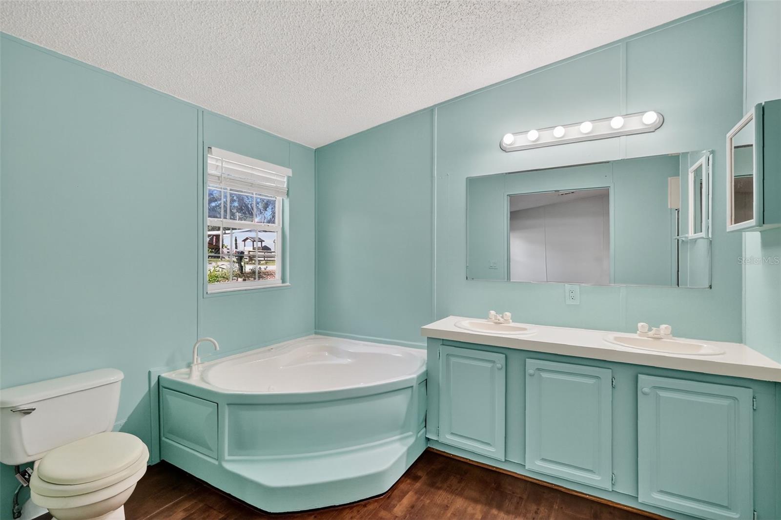 WOODS & LAKES - Residential