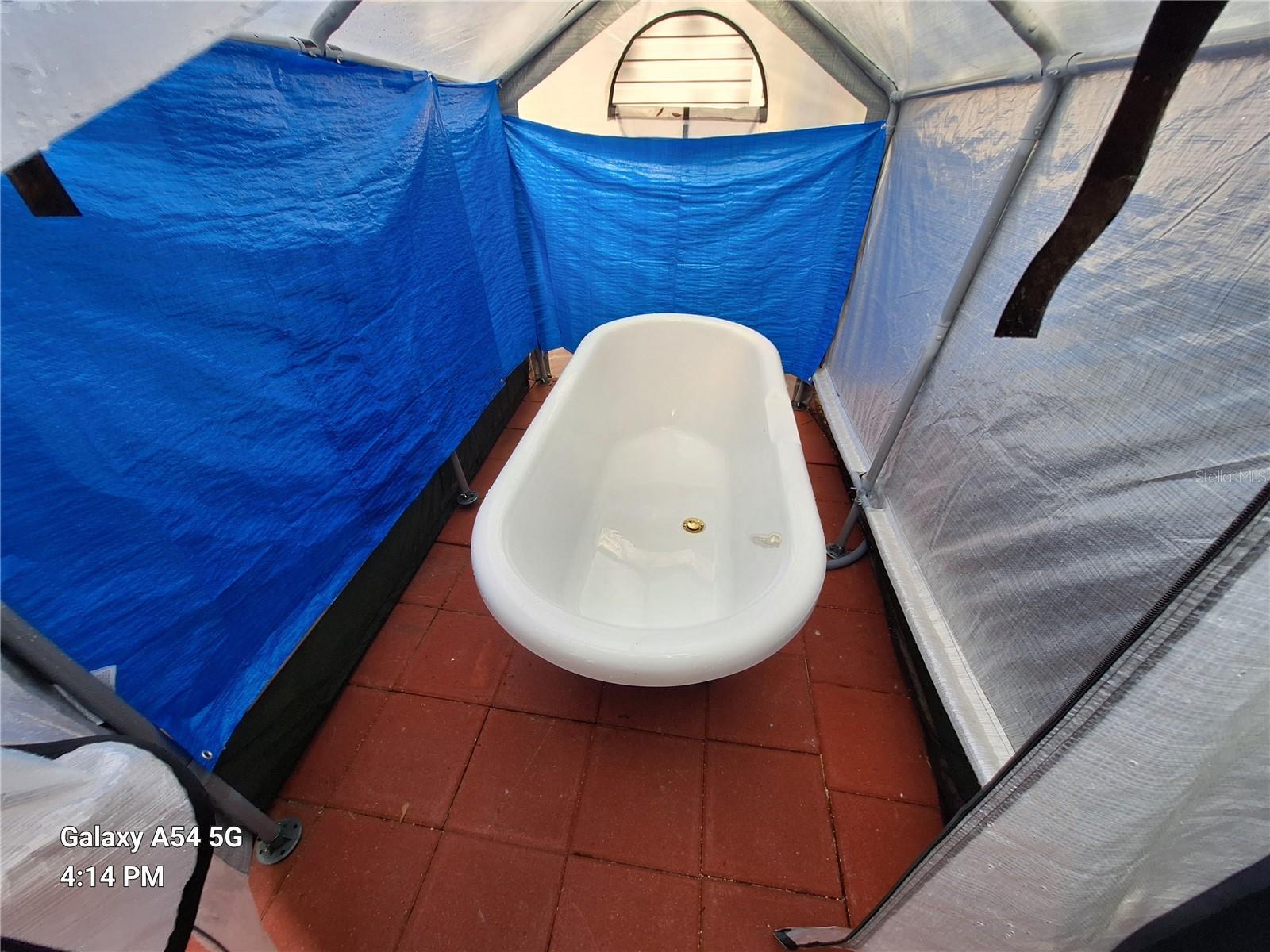 WOODS & LAKES - Residential