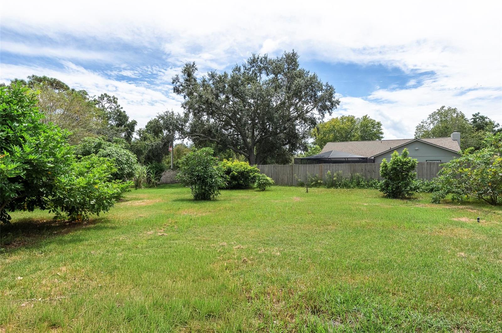 BLOOMINGDALE SEC J J - Residential